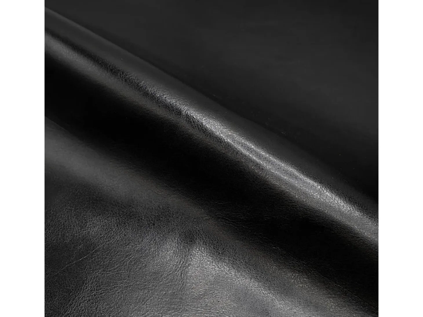 Sillón negro en cuero tostado sintético - Club