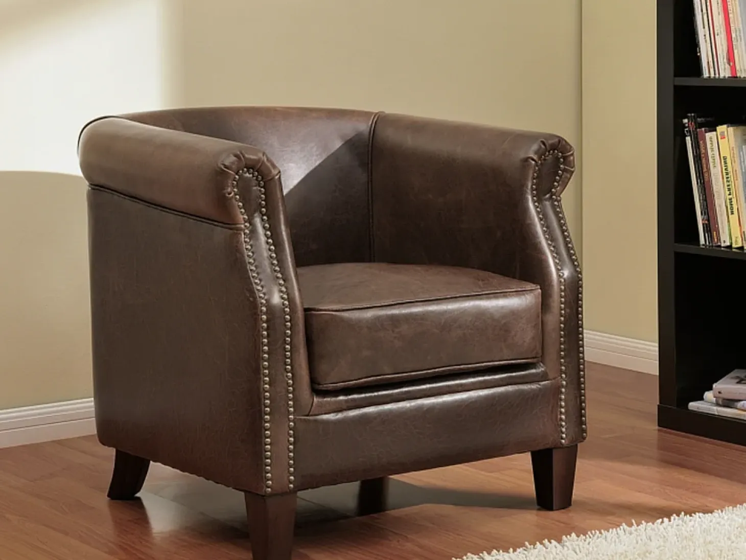 sillon club de piel envejecida ENGUERRAND