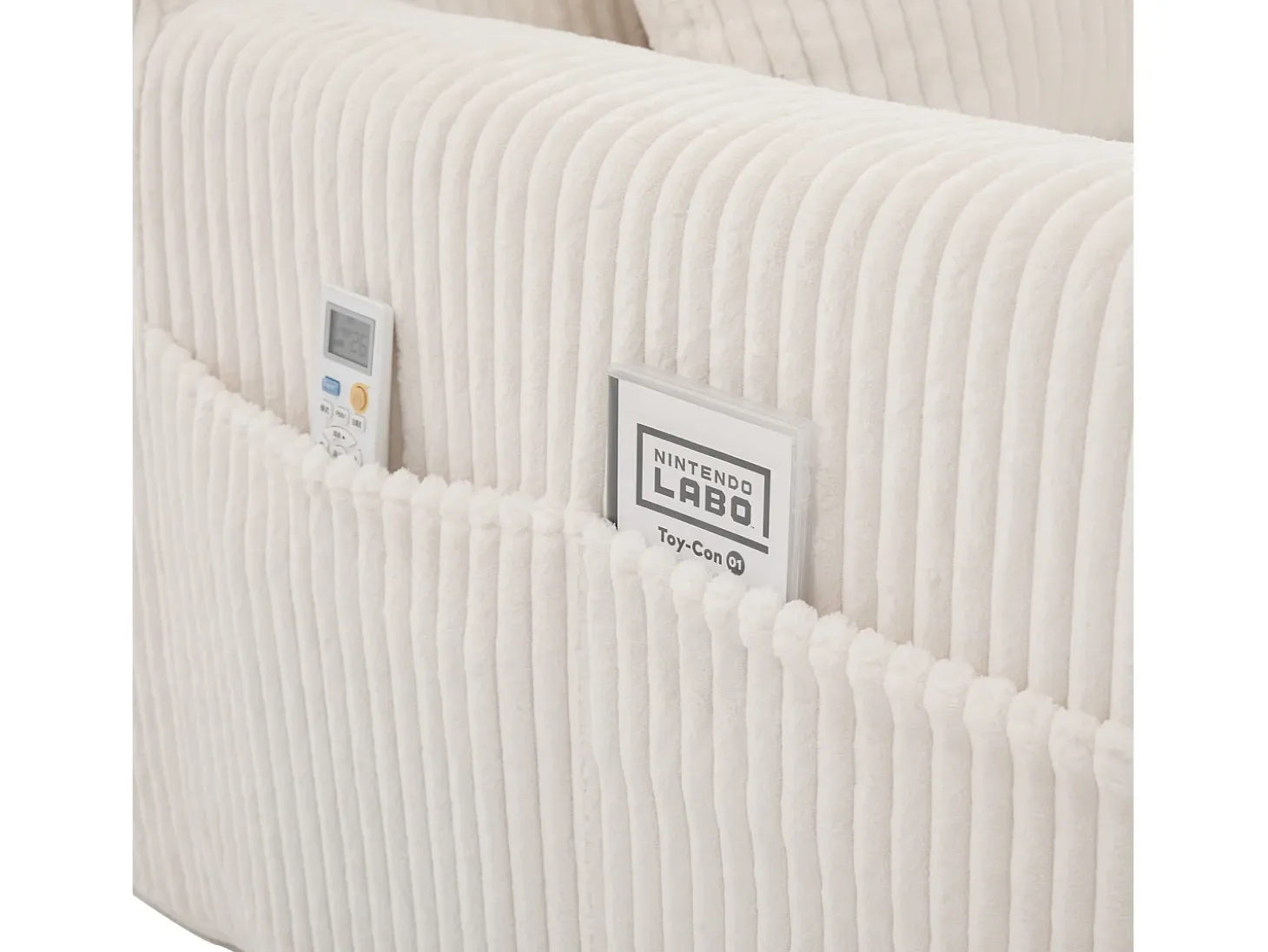 Sofá 147x110x67cm Bolsillos laterales Espuma de alta densidad Pana Beige