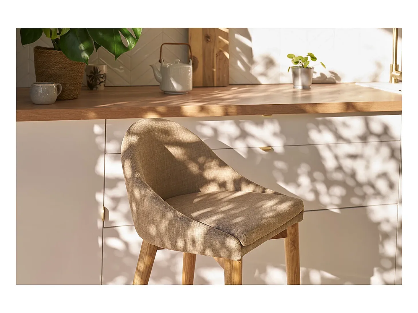 Taburete de bar diseño madera y polyester beige DALIA