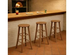 Taburete de madera con asiento redondo h 80 cm pata de sable nogal claro