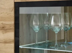 Vitrina alta moderna 120 cm para salón 3 puertas roble wotan mate