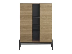 Vitrina chapada en madera de fresno color negro con puertas en natural