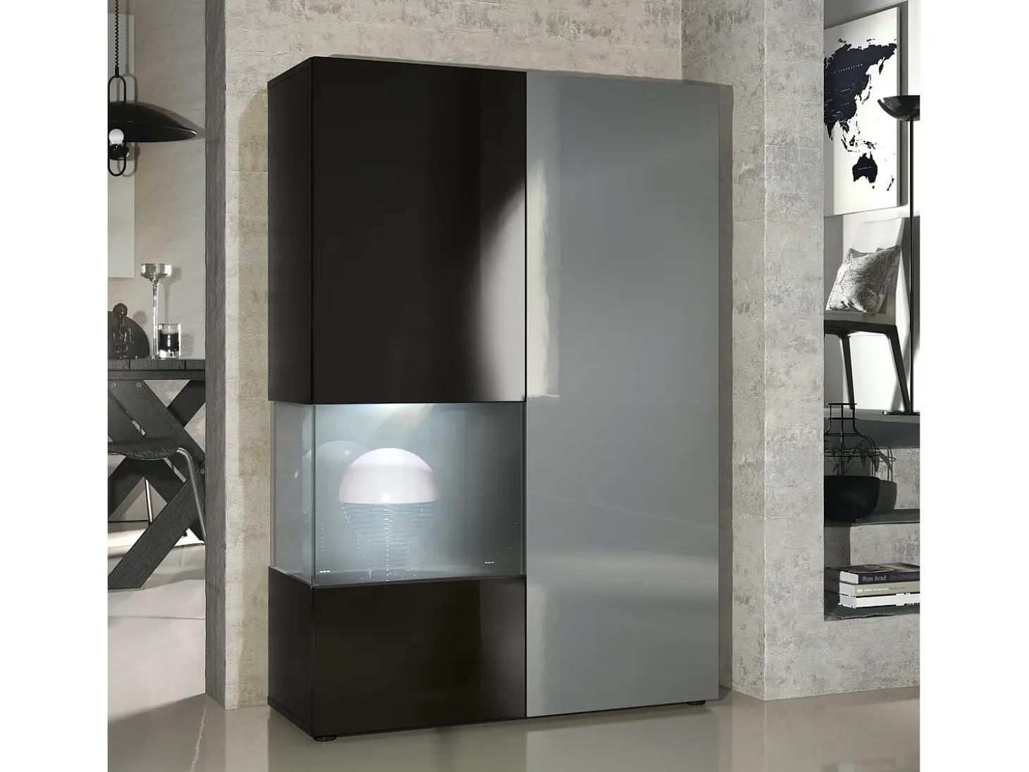 Vitrina Cómoda Morena, cuerpo en negro mate/ puerta derecha e inserción en gris de alto brillo con iluminación LED