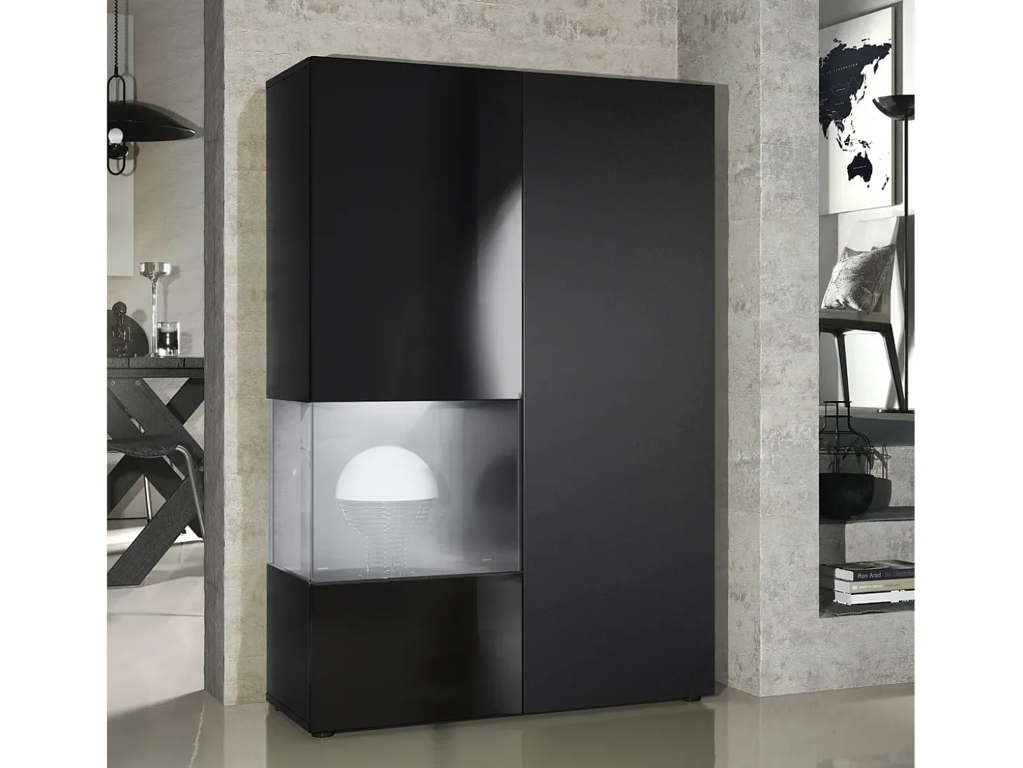 Vitrina Cómoda Morena, cuerpo en negro mate/ puerta derecha e inserción en negro mate con iluminación LED