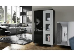 Vladon Vitrina Denjo, Cristalera con 2 Puertas y 3 Estantes de cristal, Negro mate/Negro de alto brillo/Hormigón oxidado (71 x 129 x 35 cm)