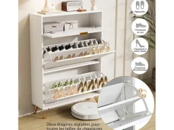 Zapatero moderno blanco con 3 cajones de madera, tiradores dorados, pequeños estriados.